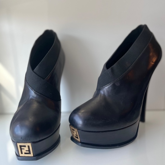 Black Fendista ankle bootie - Picture 8 of 8